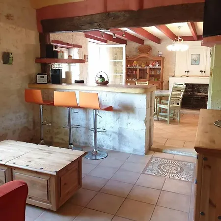 Maison De Charme A Avec Piscine Meursac