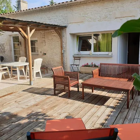Maison De Charme A Avec Piscine Partagee *